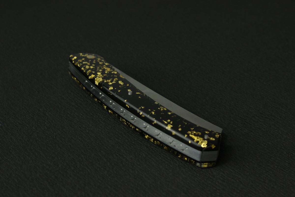 Fuji-1c27-feuille-d_or-270.jpg