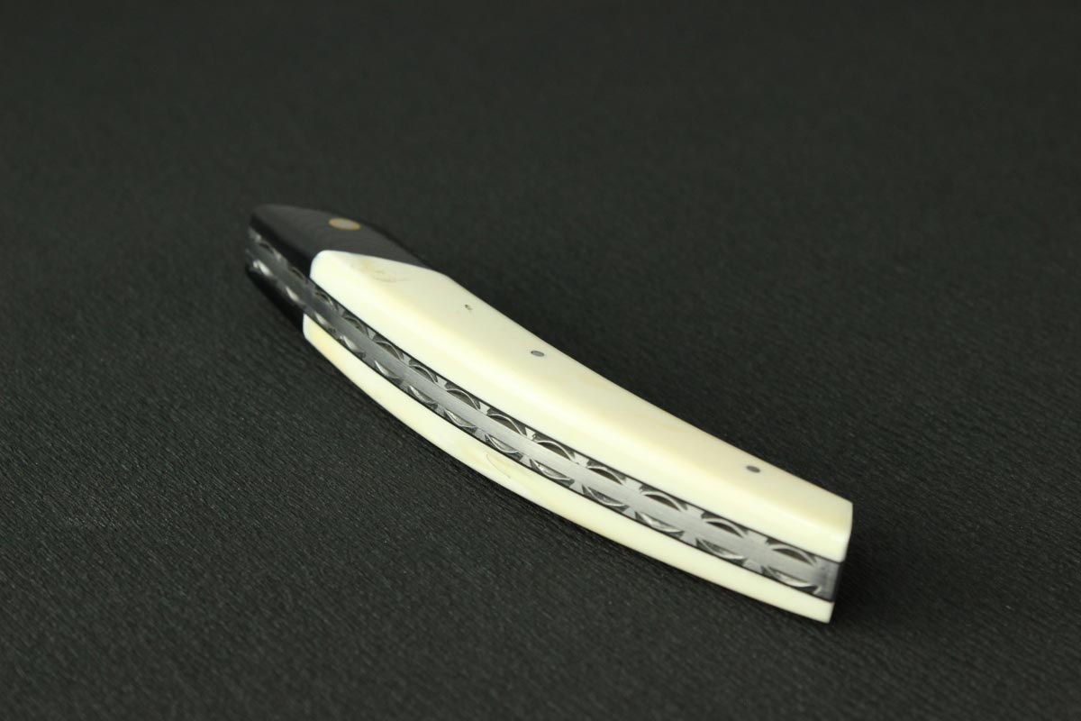 Thiers-12c27-mitre-g10-phacochere-280-2.jpg